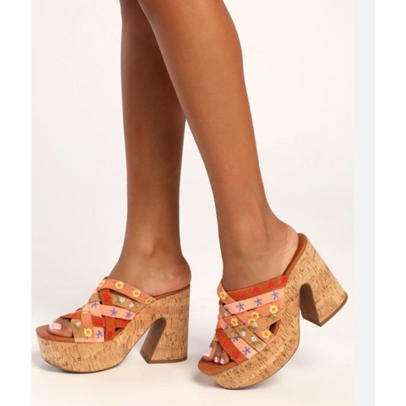 NWT Free People Lisbon Suede Floral Strappy Platform Slides 39 - Picture 2 of 4
